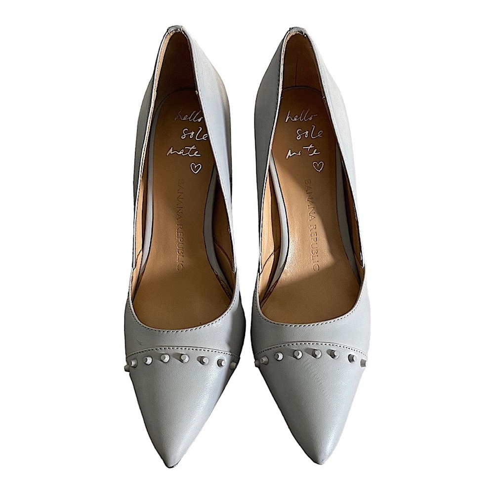 Banana Republic gray heels sz 5.5